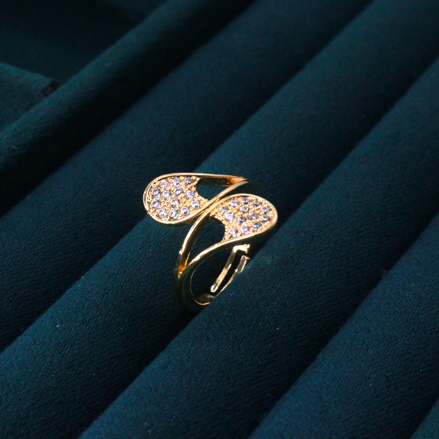 Petal Spark Adjustable Ring