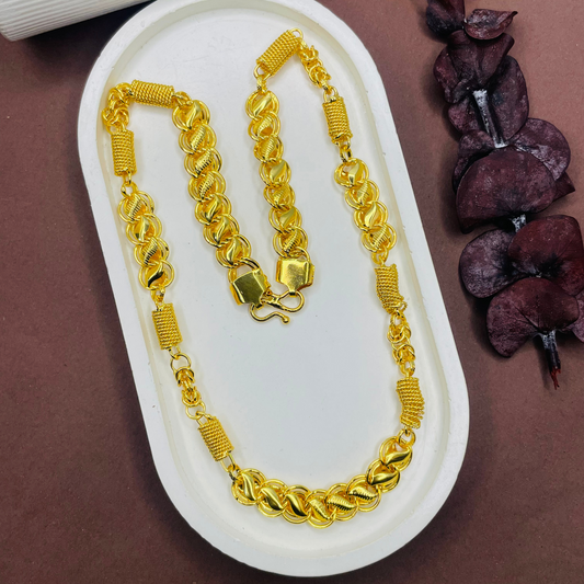Charming Goldline Chain