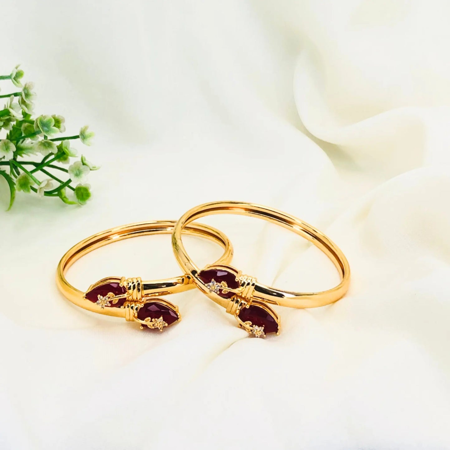 Elizabeth Bangle (Set of 2) Jewelry Miguel