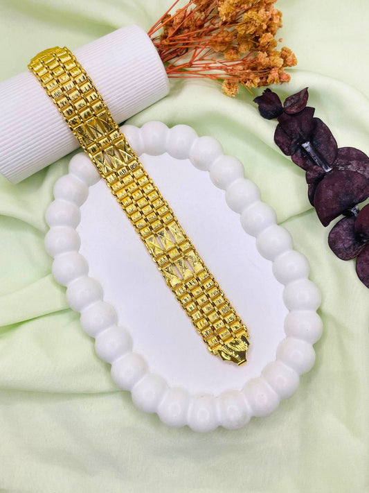 The Gilded Valor Chain Bracelet