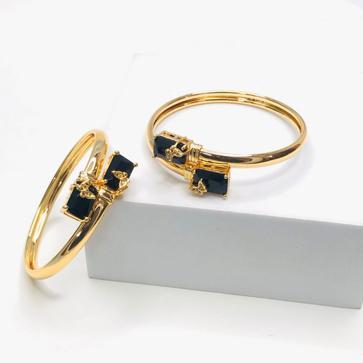 Isla Bangle (Set of 2)