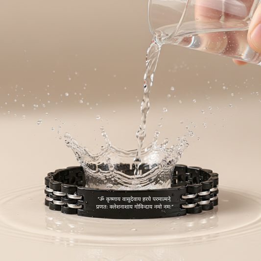 Krishna Shlok Nero Bracelet