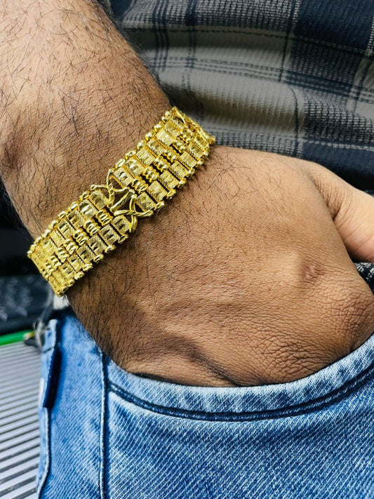 Urban Regal Chain Bracelet