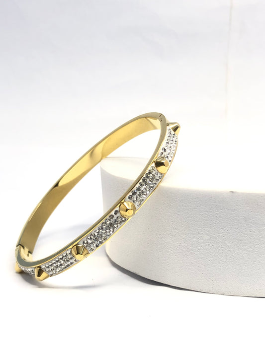 Bracelet by jewelry miguel